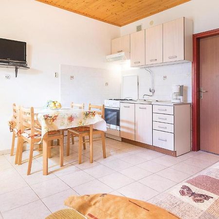 Awesome Apartment In Pula With Wifi Bagian luar foto